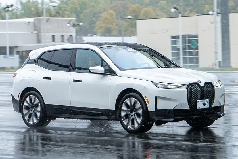 BMW iX xDrive40 — Foto af sandsynlig version