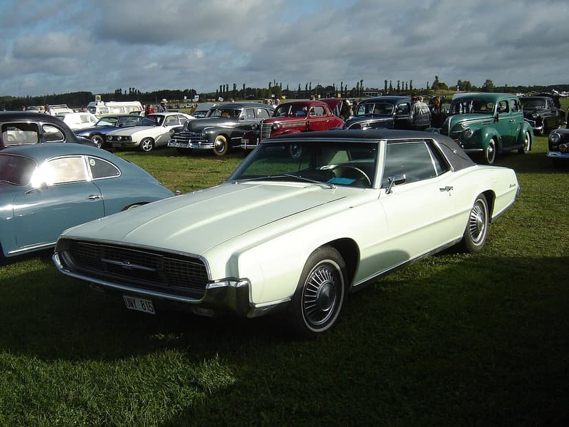 FORD THUNDERBIRD — Foto af sandsynlig version
