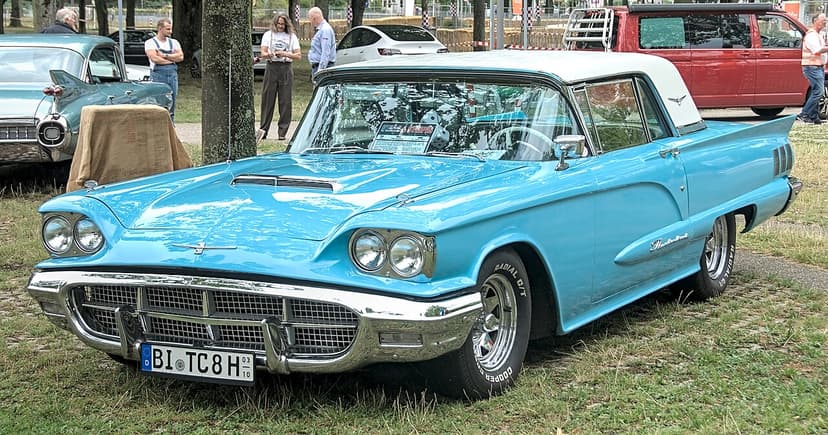 FORD THUNDERBIRD — Foto af sandsynlig version
