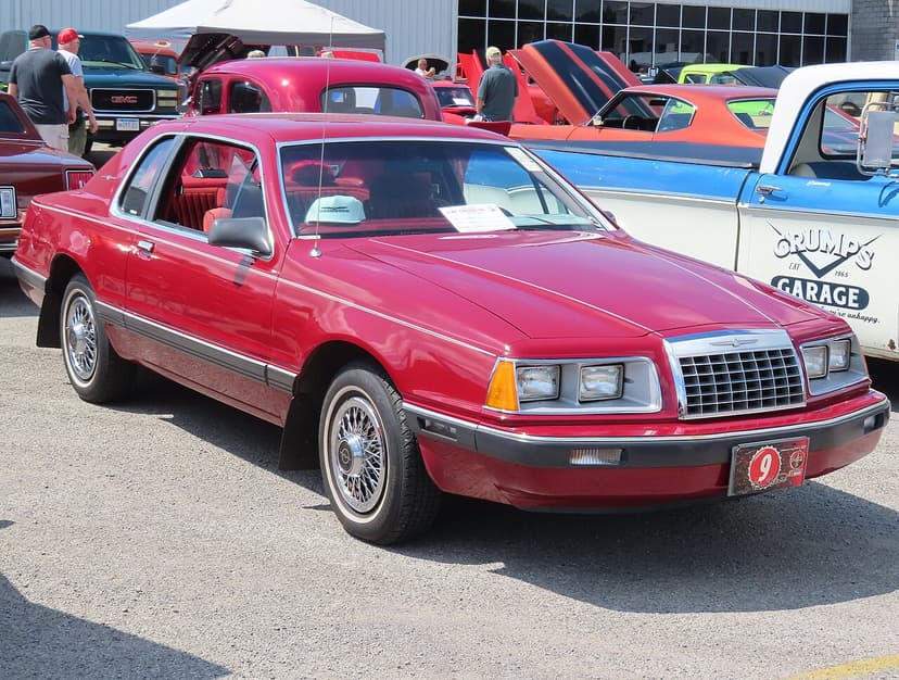 FORD THUNDERBIRD — Foto af sandsynlig version