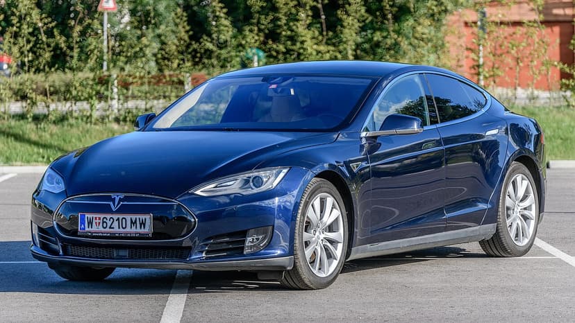 TESLA Model S — Foto af sandsynlig version